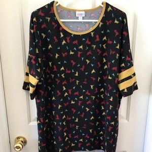 LuLaRoe Black print Irma, Sz Lg